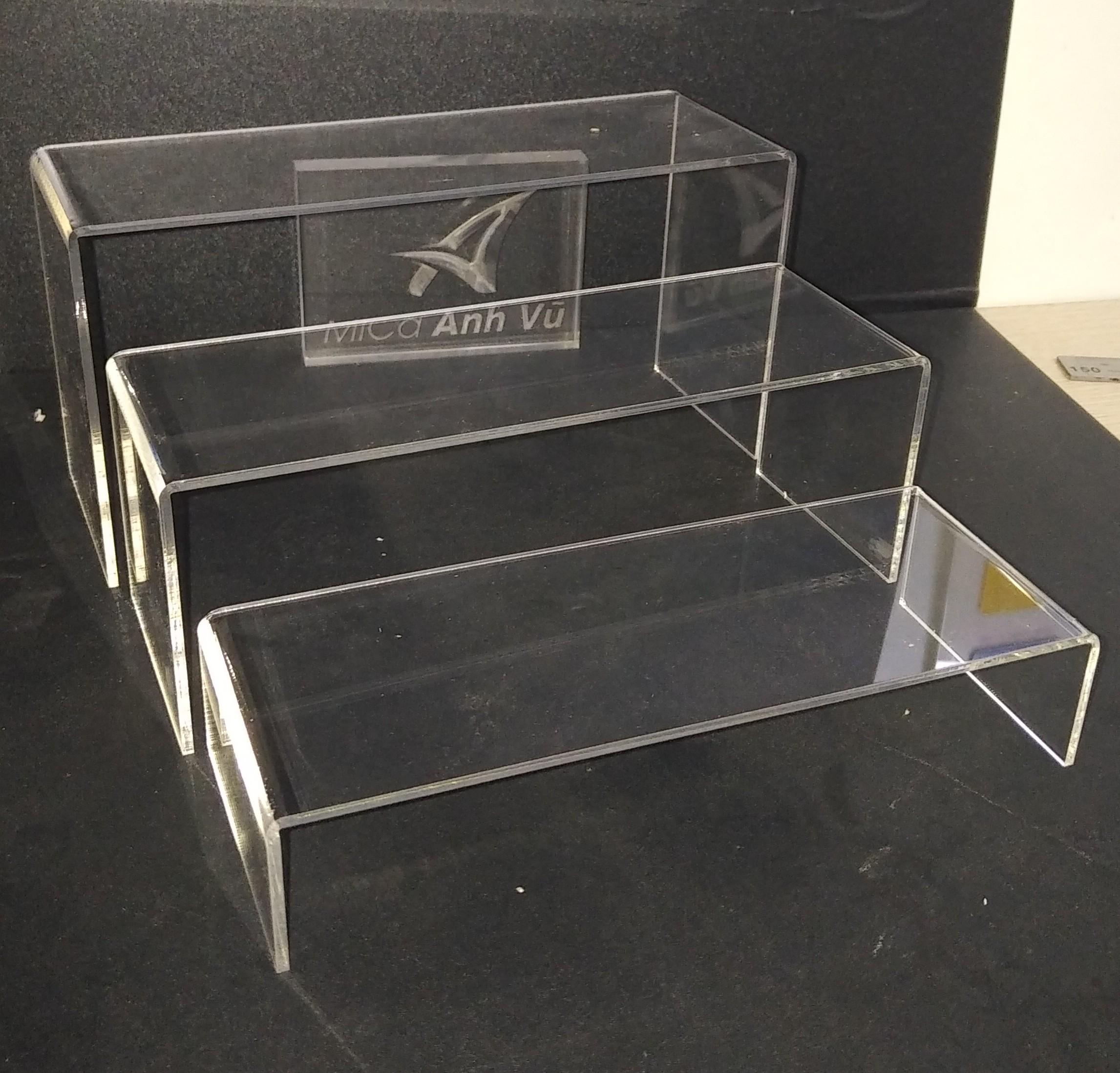 Bộ 3 kệ chữ U trưng bày mica trong 5li