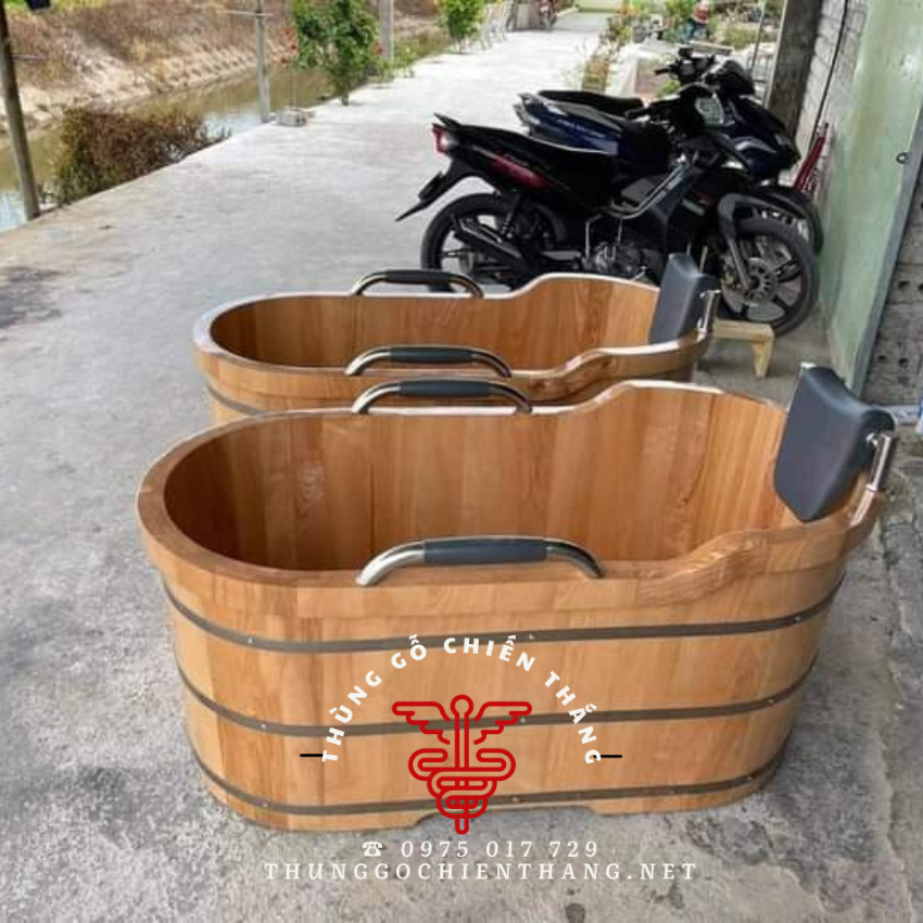 Bồn tắm gỗ oval bồn tắm gỗ thông Mỹ bo viền miệng có gối đầu tay vịn đệm inox cao cấp - bồn tắm dài - bồn tắm massage - bồn tắm nằm - bồn tắm spa