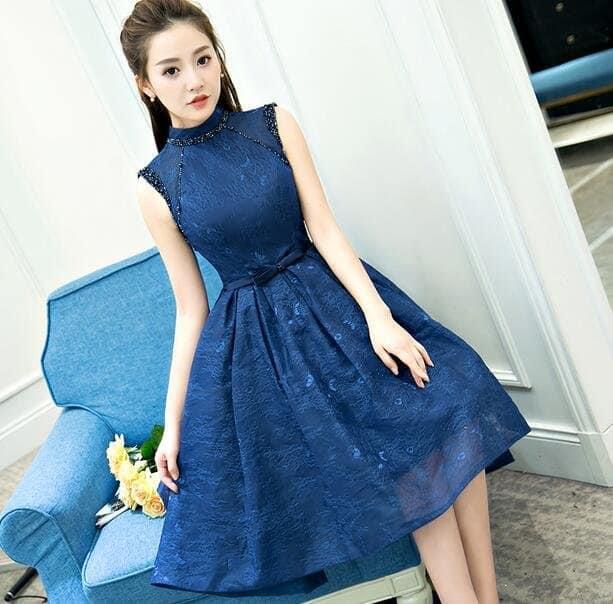 Đầm xòe khoét lưng xinh xắn