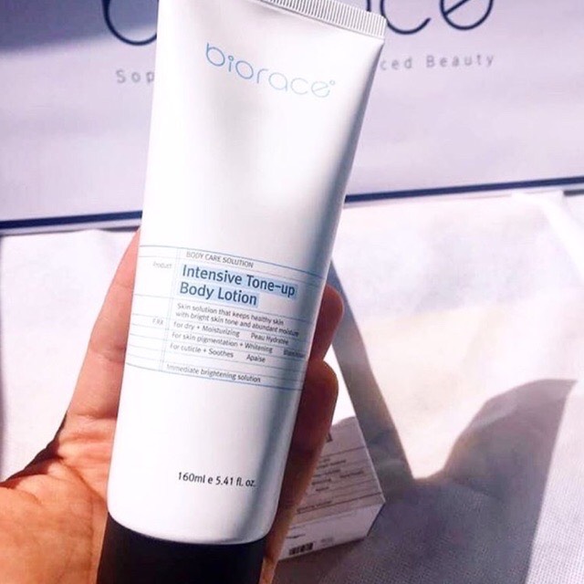 Kem dưỡng trắng body Biorace Intensive Tone up Body lotion 160ml