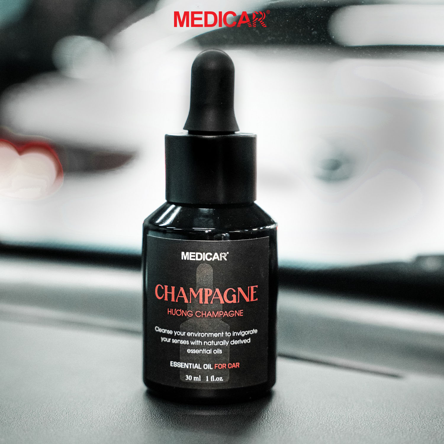 Tinh dầu thơm xe ô tô Medicar CHAMPAGNE tone hoa quả ngọt ngào, mát mẻ, giúp thư giãn tinh thần
