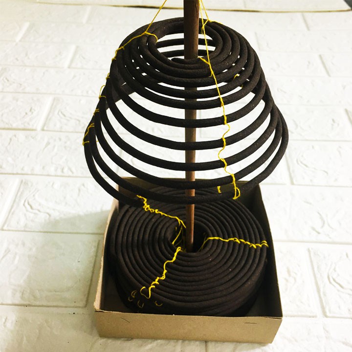 Hương Vòng, Nhang Vòng Trám Đen Truyền Thống, 100% Thảo Mộc Tự Nhiên, Đặc Biệt An Toàn Cho Sức Khỏe