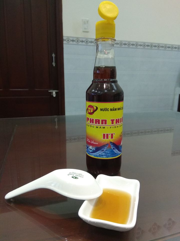 Combo 3 chai nước mắm nhỉ cá cơm Phan Thiết thương hiệu HT 500ml