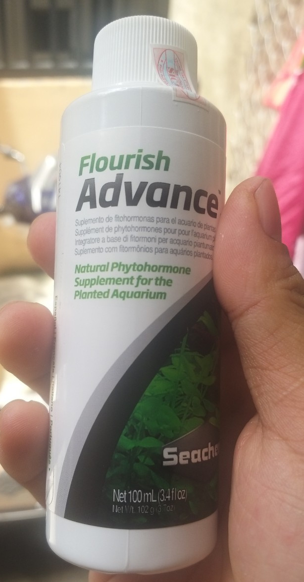 Dinh dưỡng thủy sinh Flourish Advance của hãng Seachem chuyên kích rễ và lá cây, chai 100ml