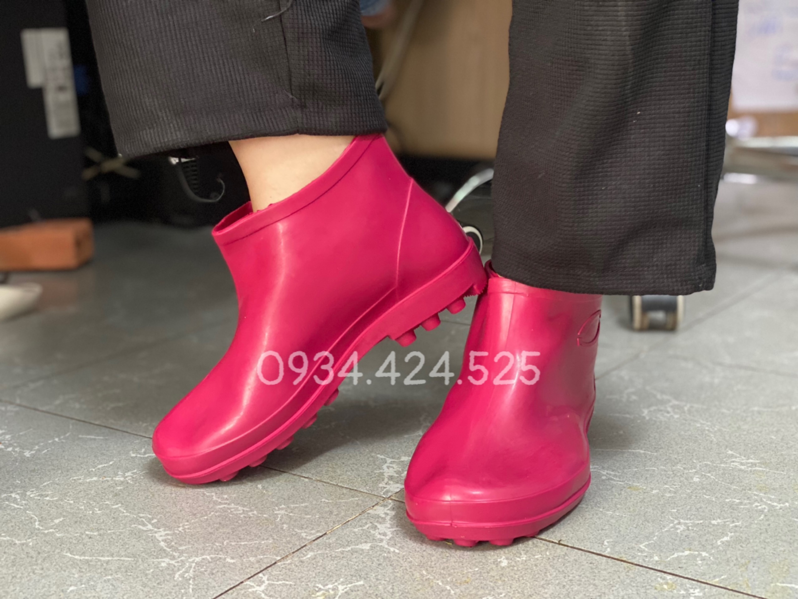 1 đôi Ủng thấp làm vườn nhựa nhiều màu chống thấm nước người lớn