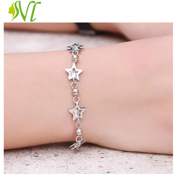 Lắc tay inox nữ hình ngôi sao may mắn