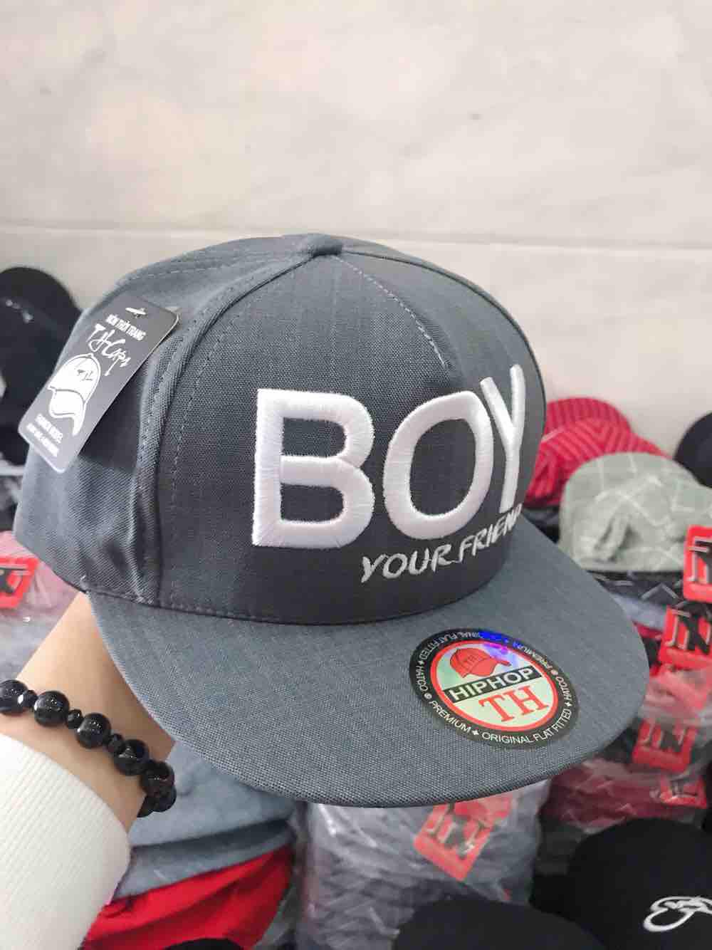 [HCM]Nón mũ lưỡi trai chữ thêu cực đẹp siêu ngầu cho bé trai phong cách hip hop