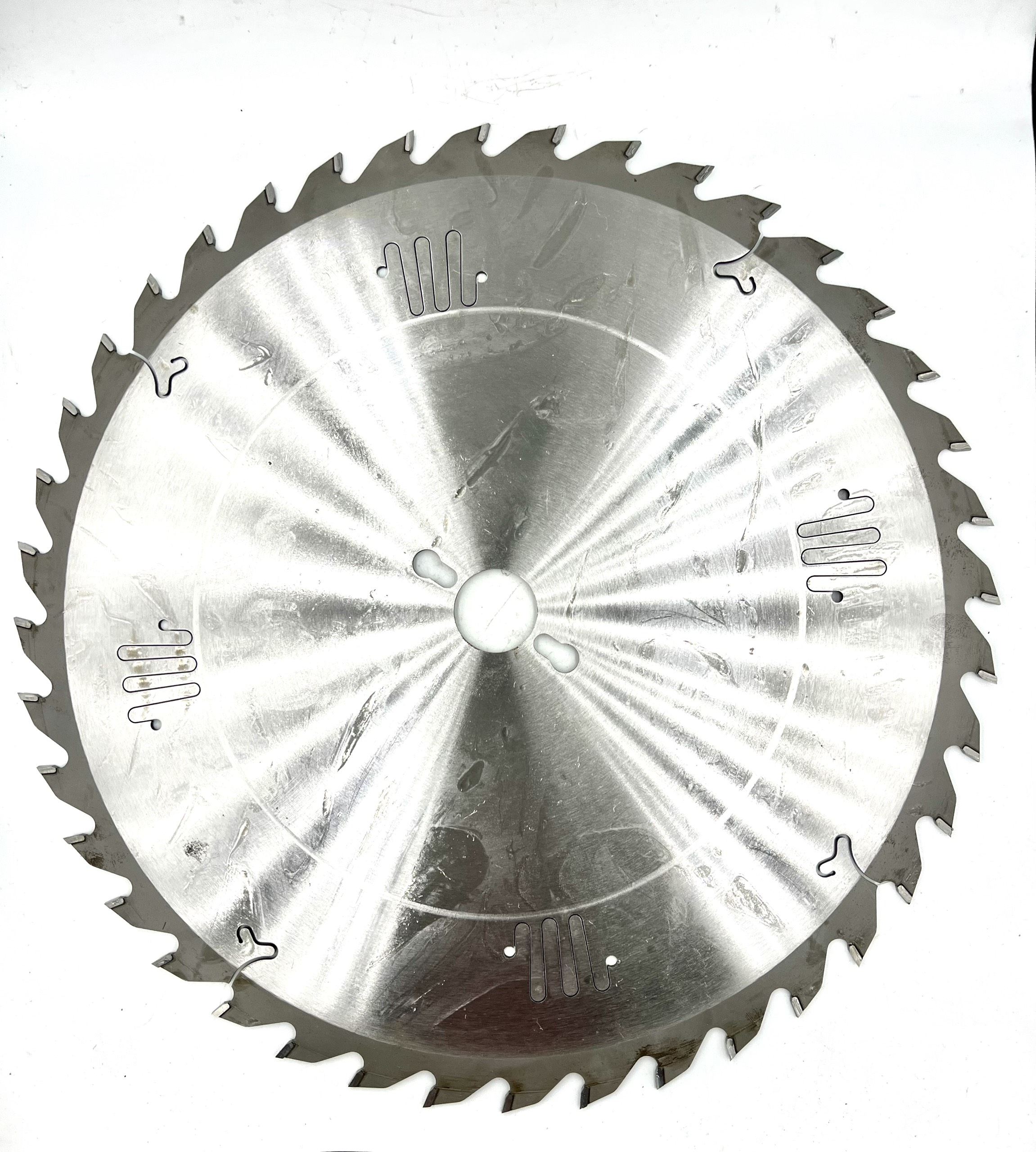 Thanh lý lưỡi cưa, lưỡi cắt đã qua sử dụng, lưỡi cắt nhôm, lưỡi cưa gỗ test sản phẩm, Lưỡi cưa nhôm điều kiện bảo quản kém, Lưỡi cắt độ mới 80-95%