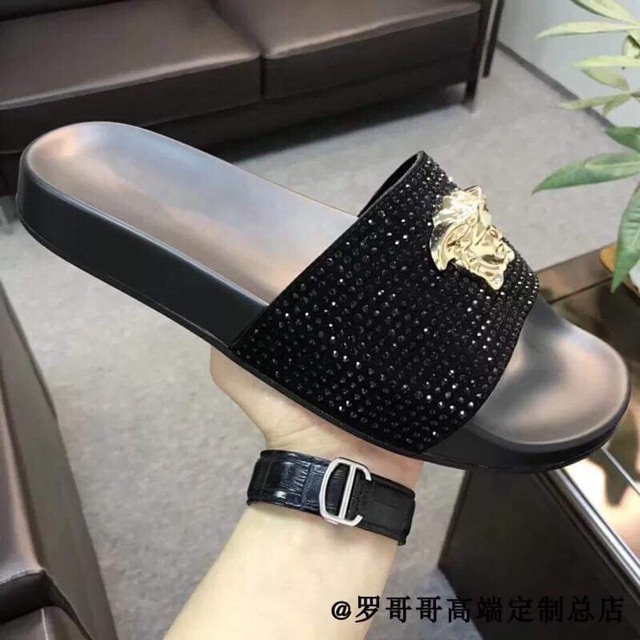 Dép đính đá nam đen đầu hổ