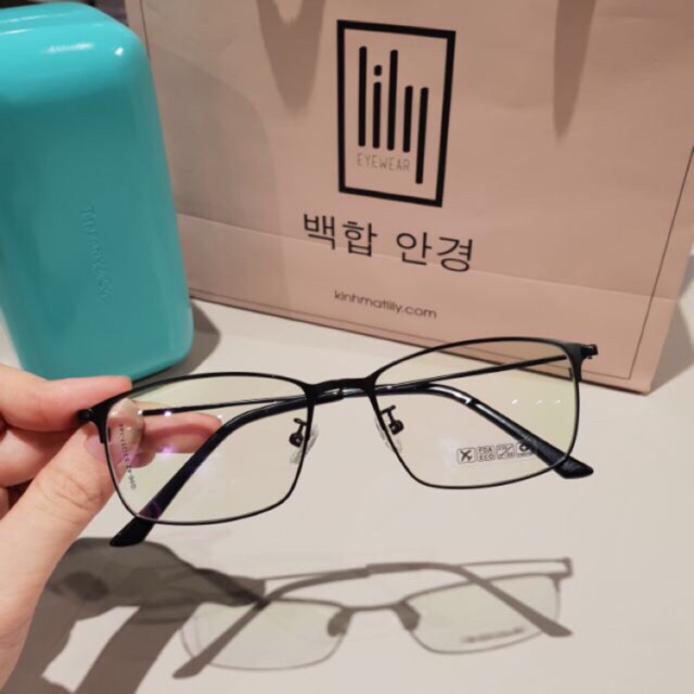 Combo kính vuông gọng sắt hàn quốc - nhận cắt mắt cận viễn loạn, cam kết sản phẩm đúng mô tả, chất lượng đảm bảo an toàn đến sức khỏe người sử dụng
