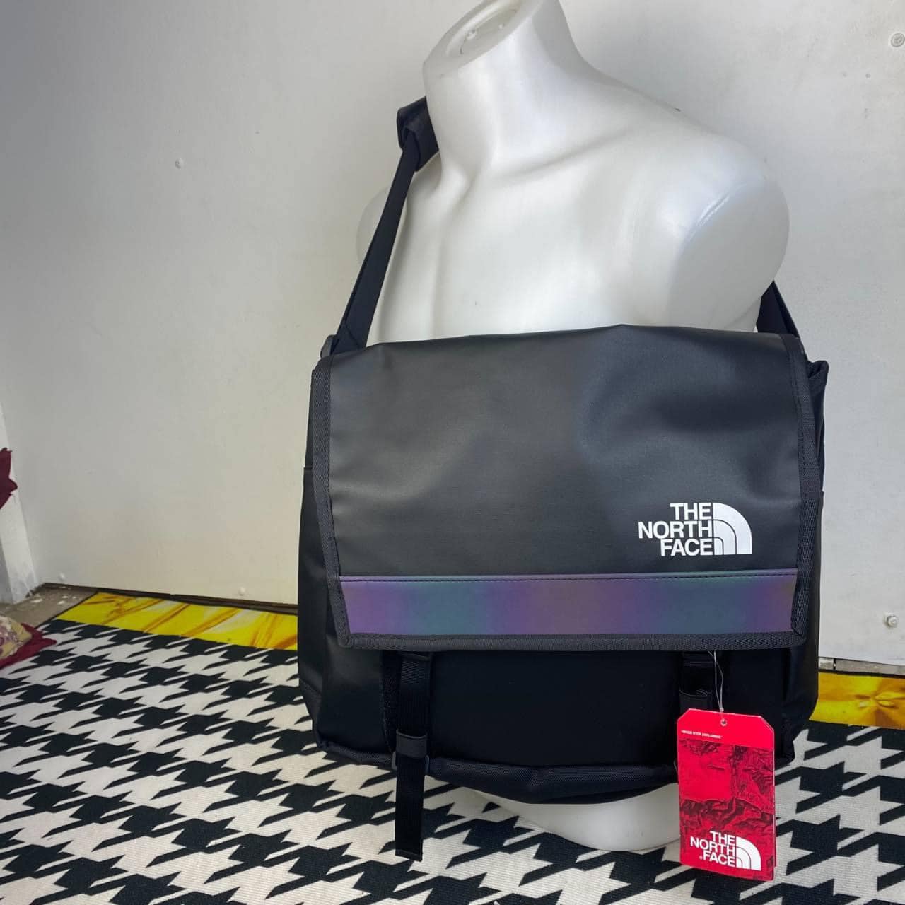 Tùi laptop tnf 25