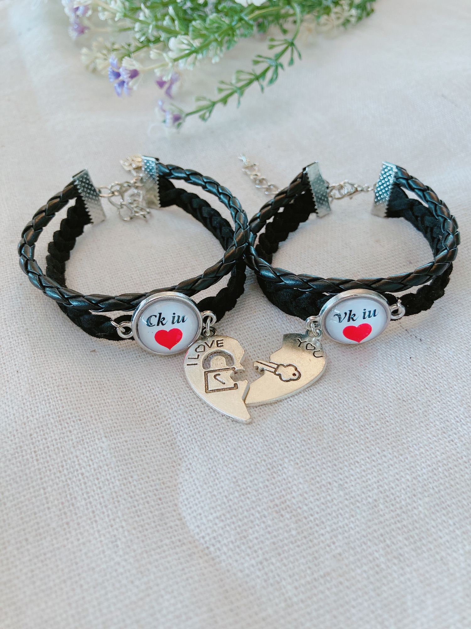 Vòng tay handmade cặp đôi ck iu vk iu(2 vòng),đa dạng mẫu mã, chất lượng đảm bảo và cam kết hàng đúng mô tả.