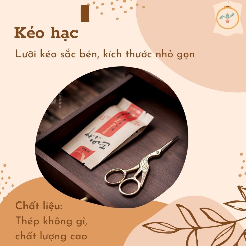 Kéo cắt chỉ thêu hình chim hạc, thiết kế theo phong cách vintage, retro, cổ điển, màu vàng