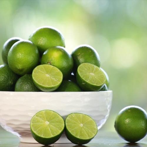 Chanh Giấy -  vỏ mỏng xanh bóng, nhiều nước, thơm nồng