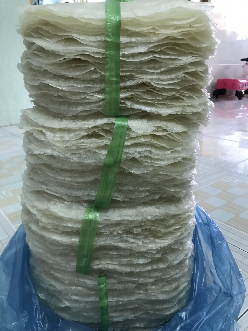 Bánh tráng gạo nhúng bình định, 1 ràng 50 cái