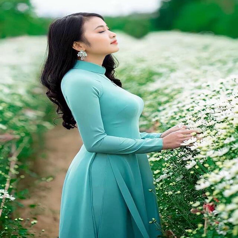 Áo dài truyền thống màu Xanh ngọc 4 tà kèm quần 2 lớp, lụa chiffon cao cấp, không nhăn, không xù ┃ Áo Dài Ngọc Trang, Áo dài may sẵn đủ size