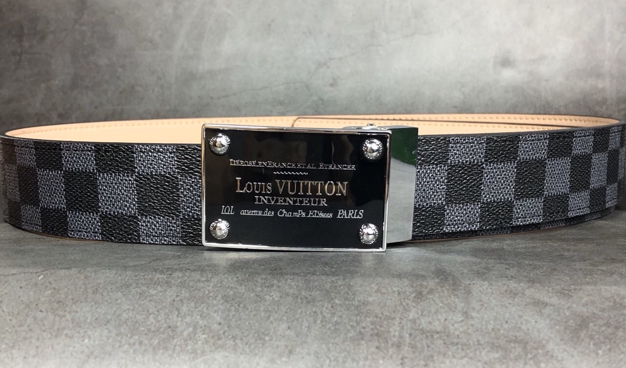 Thắt lưng nam Louis Vuitton da vân đen mặt vuông có chữ TLLV39  thắtlưnglv thắtlưngnamlouisvuiton dươngluxury  Wearable  Fashion Fitbit