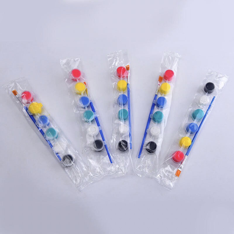 1 vỉ màu nước kèm 1 cọ vẽ