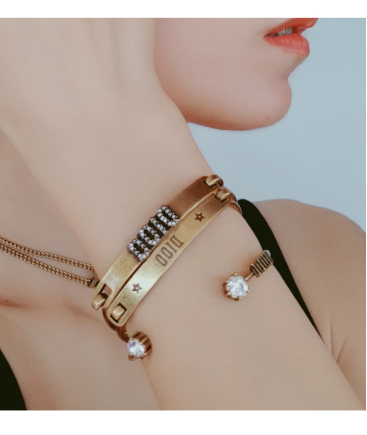 QUÀ TẶNG 29K]Vòng tay, lắc tay nữ mạ vàng 18k , Mẫu mới nhất 2021 đẹp dễ sử dụng, sang trọng, cá tính-AOAO KIDS-VT002,lắc tay nữ mạ vàng, lắc tay nữ cá tính, vòng tay nữ cá tính, TẶNG HỘP ĐỰNG