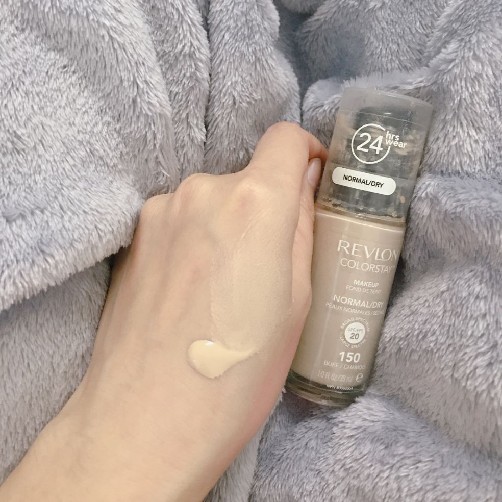 Kem nền Revlon 24h  Colorstay Combination/Oily SPF/FPS15 dành cho da dầu