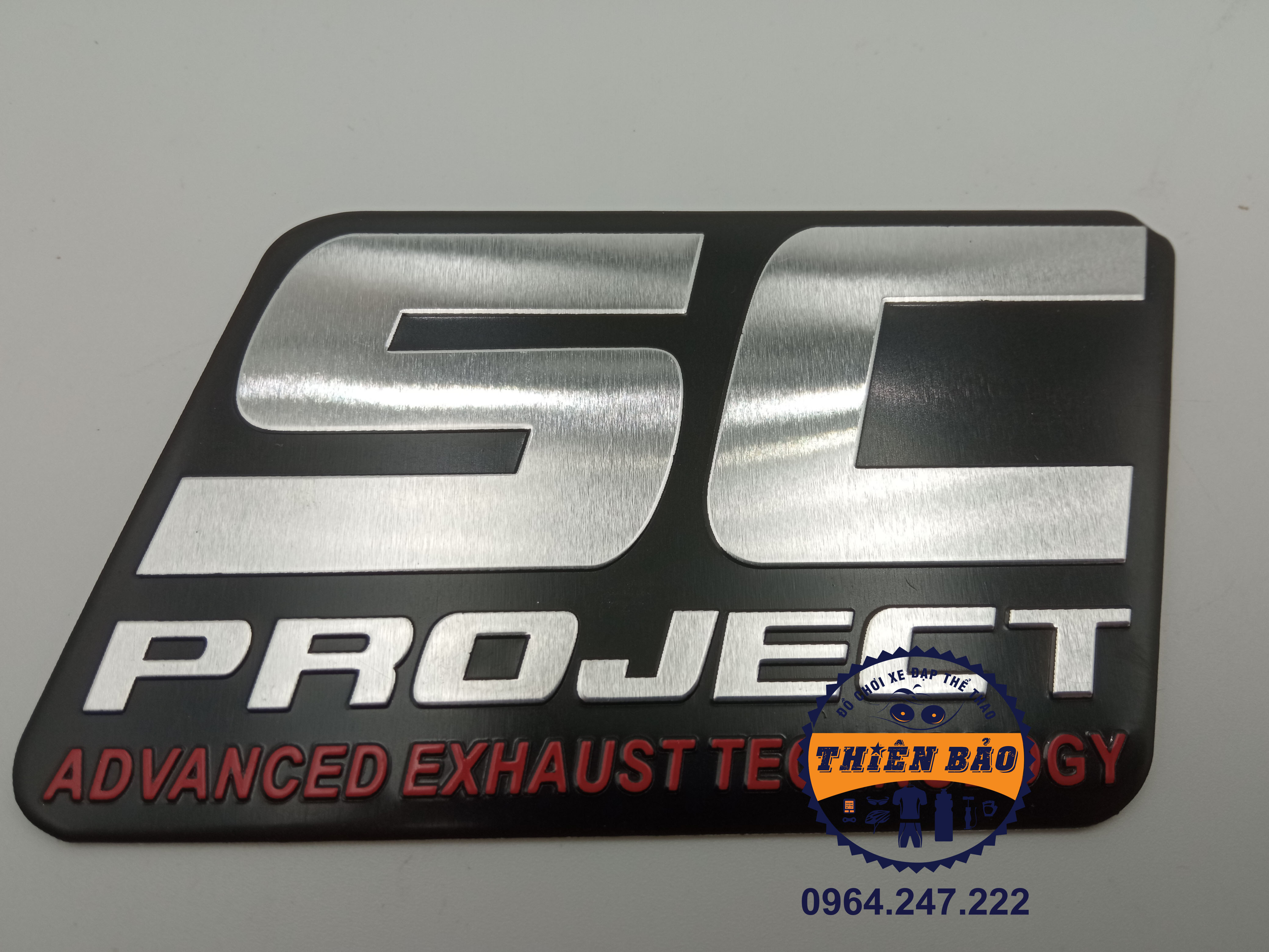 Decal dán pô SC Project Advanced Exhausts, tem nhôm dán pô xe máy chữ bạc nền đen #36