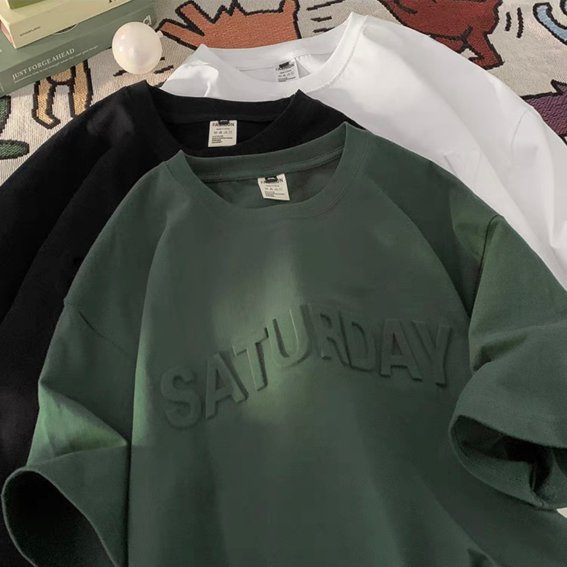 Áo Thun In Chữ Nổi SATURDAY NAD Unisex - Áo Phông Nam Nữ Tay Lỡ Form Rộng Chất Liệu Cotton Khô Thoáng Mát