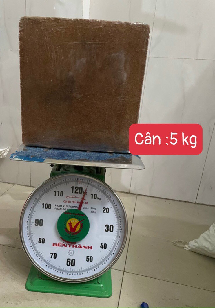 Bánh mụn dừa ép 5kg 95% mụn, nở ra 70-75 lit, dùng trồng rau, ươm cây con với phối trộn trồng cây hoa kiểng