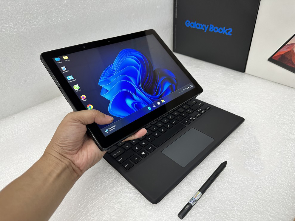 Dell Latitude 5290 2 in 1 Core i5 màn hình cảm ứng tách rời phím