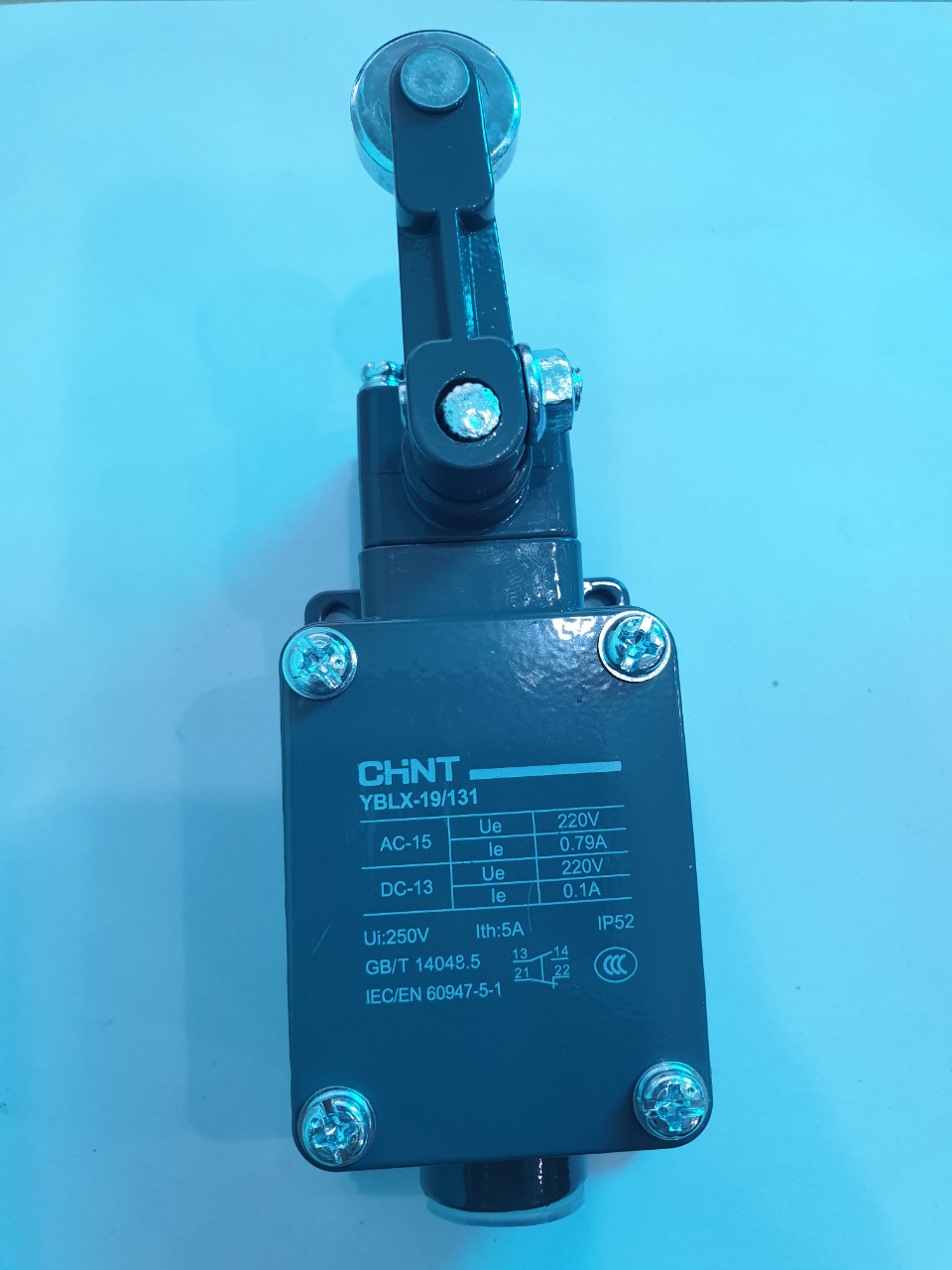 Công tắc hành trình chint yblx 19/131