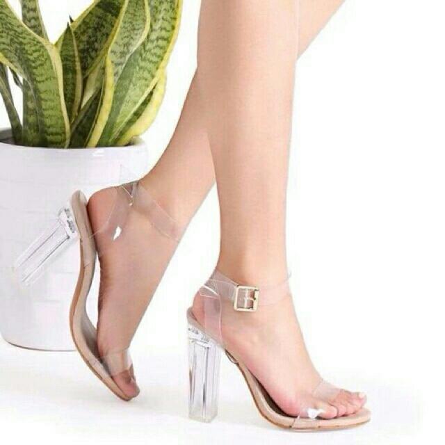 sandal quai trong 8 phân