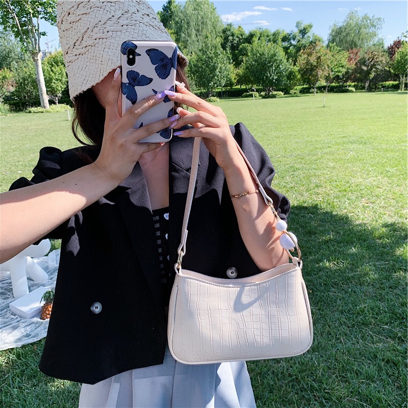 Túi kẹp nách 2 hạt ngọc chất da rắn siêu hót màu trắng, màu đen