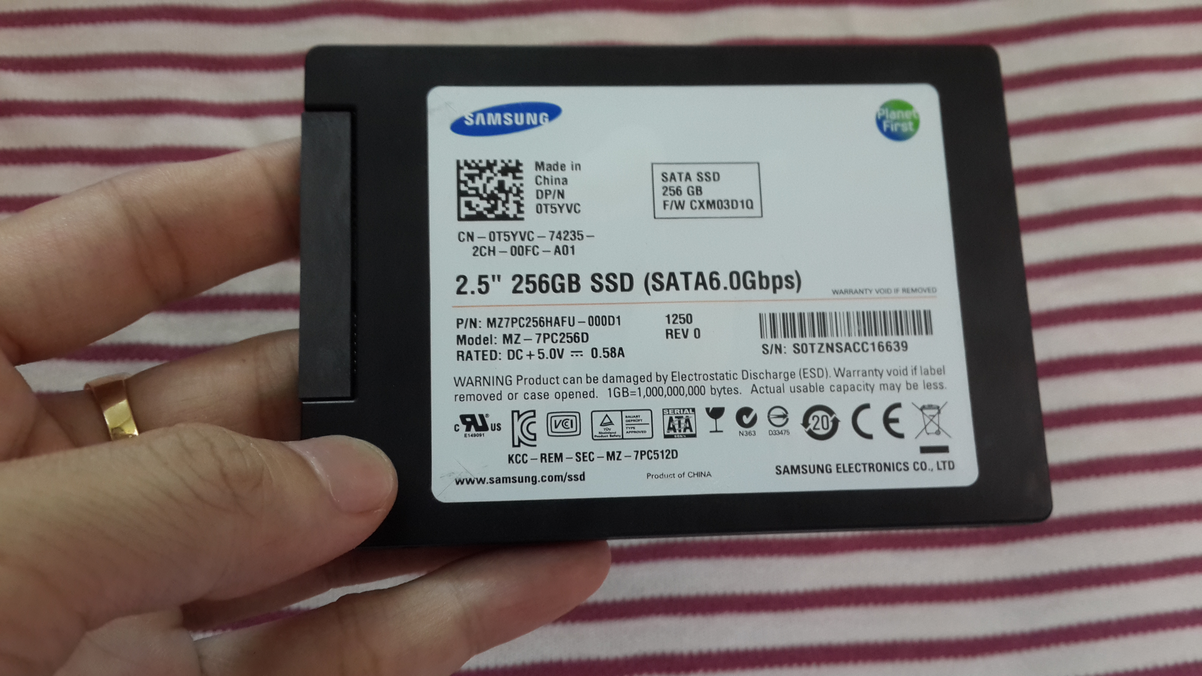 ổ cứng laptop 256GB SSD Samsung 2.5inch  - Ổ cứng gắn trong laptop Samsung 256GB SSD