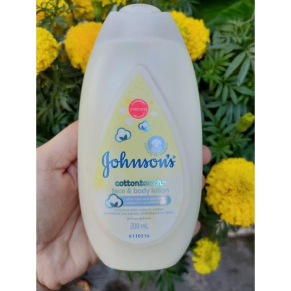 [ Date 2024] Sữa dưỡng ẩm Johnson's mềm mịn cotton touch 200ml