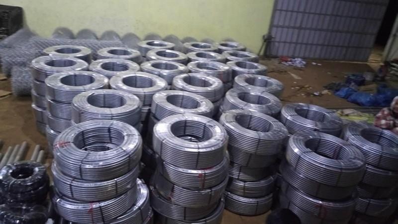 1 cuộn 100m Ống phun sương PE 8mm - 8 ly