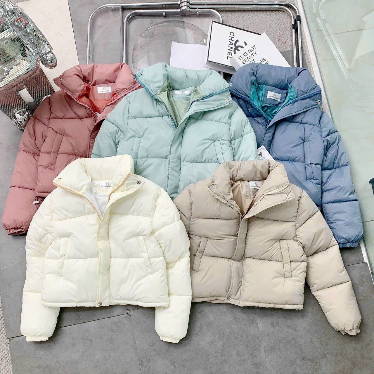 Top 13 shop bán áo khoác nữ đẹp ở TPHCM, không nên bỏ qua