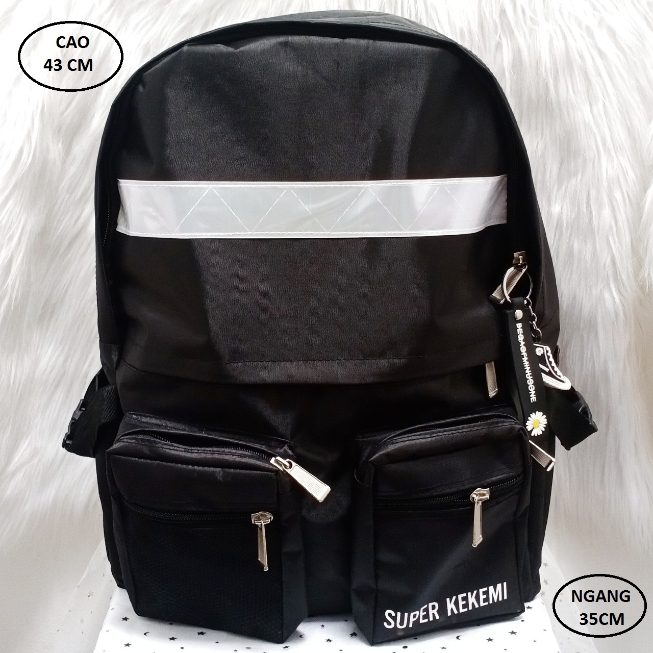 [HCM]Balo dù ulzzang kèm móc khóa nam nữ size to 43*35*15cm  chống nước tốt  có ngăn đựng laptop  móc khóa hoa cúc hình ngẫu nhiên.