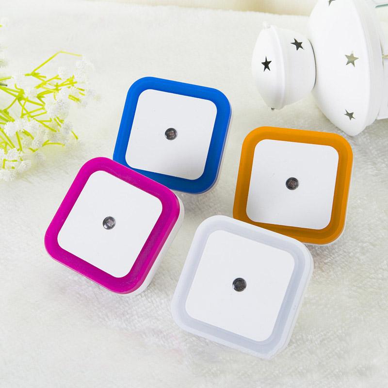 Đèn ngủ tự động vuông - Nem Exclusive