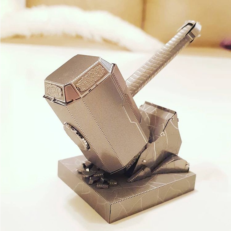 Mô hình 3d kim loại marvel búa mjolnir