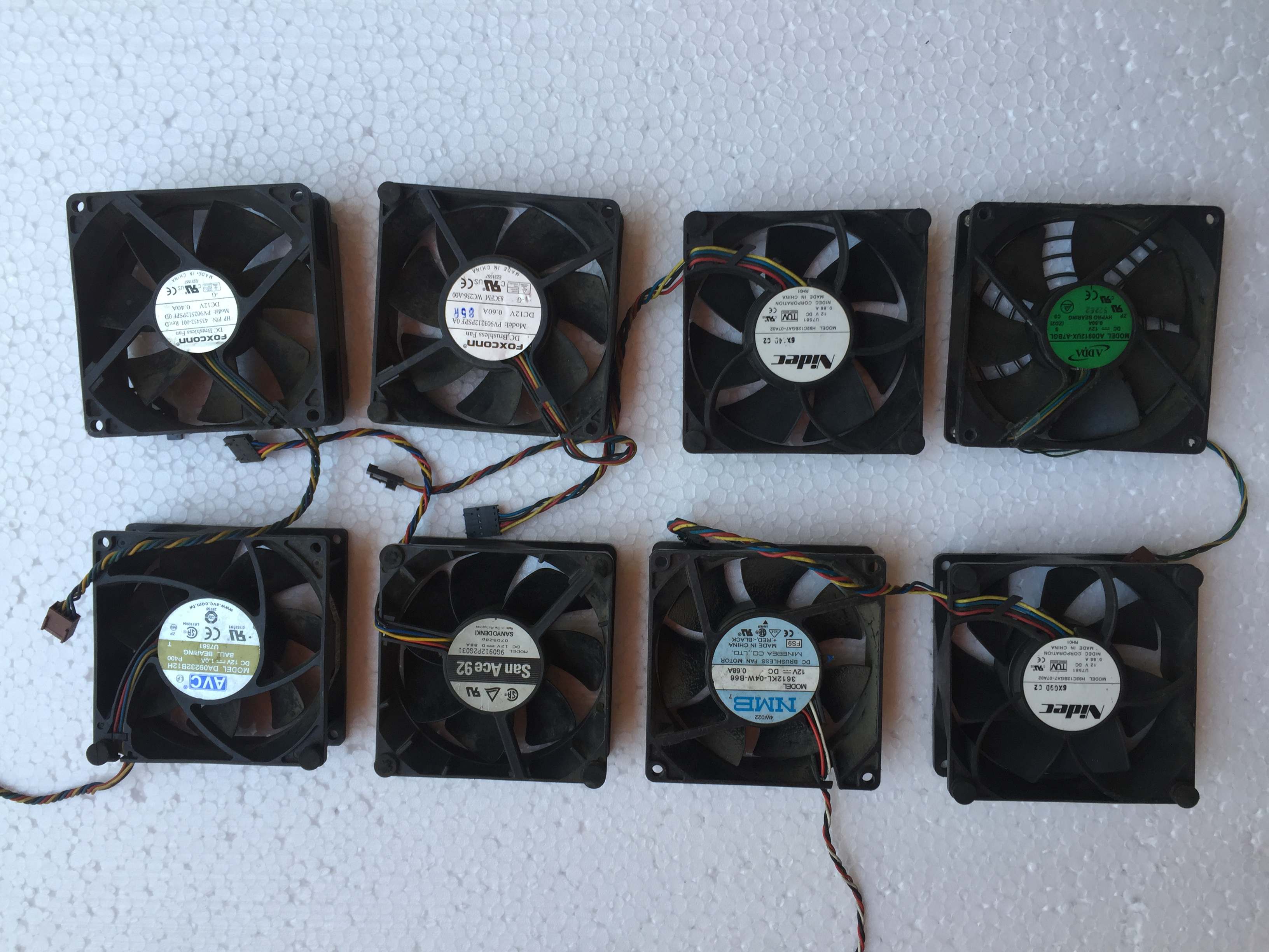 Quạt fan 12v kích thước fan 9 dòng điện dưới 0.2a