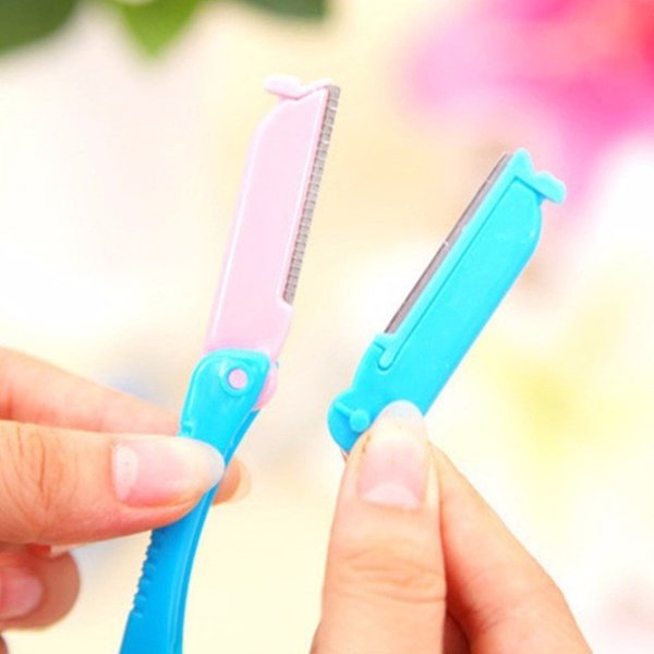 Dao cạo mày có lưỡi kèm