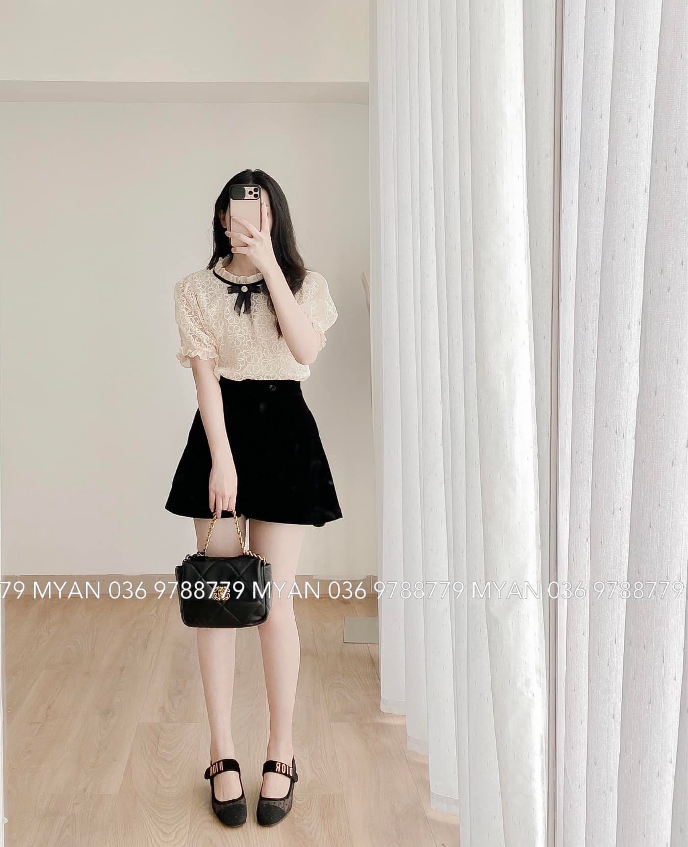 Áo ren hoa bèo cổ nơ đen avn022202
