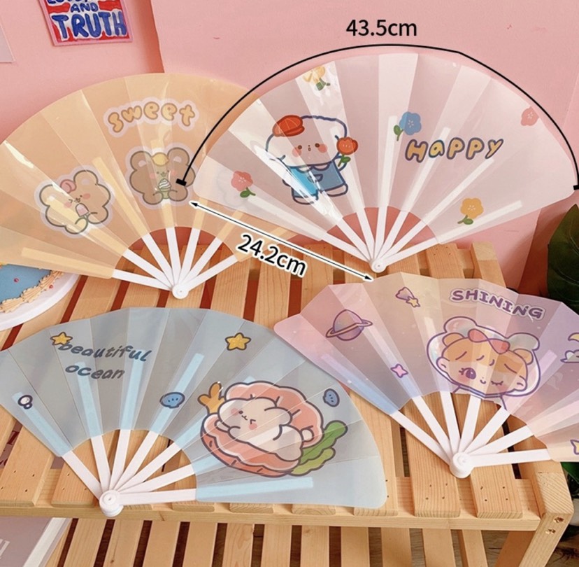 Quạt gấp nhựa xòe 6 ,7 lan trong suốt size lớn hoạt hình cute