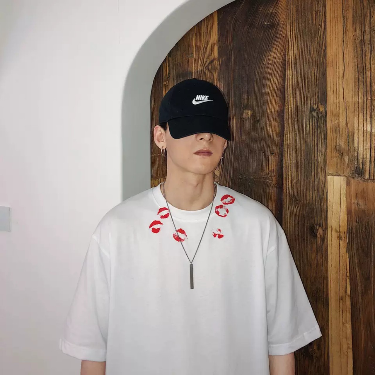 Áo thun stee sweet kiss in white unisex