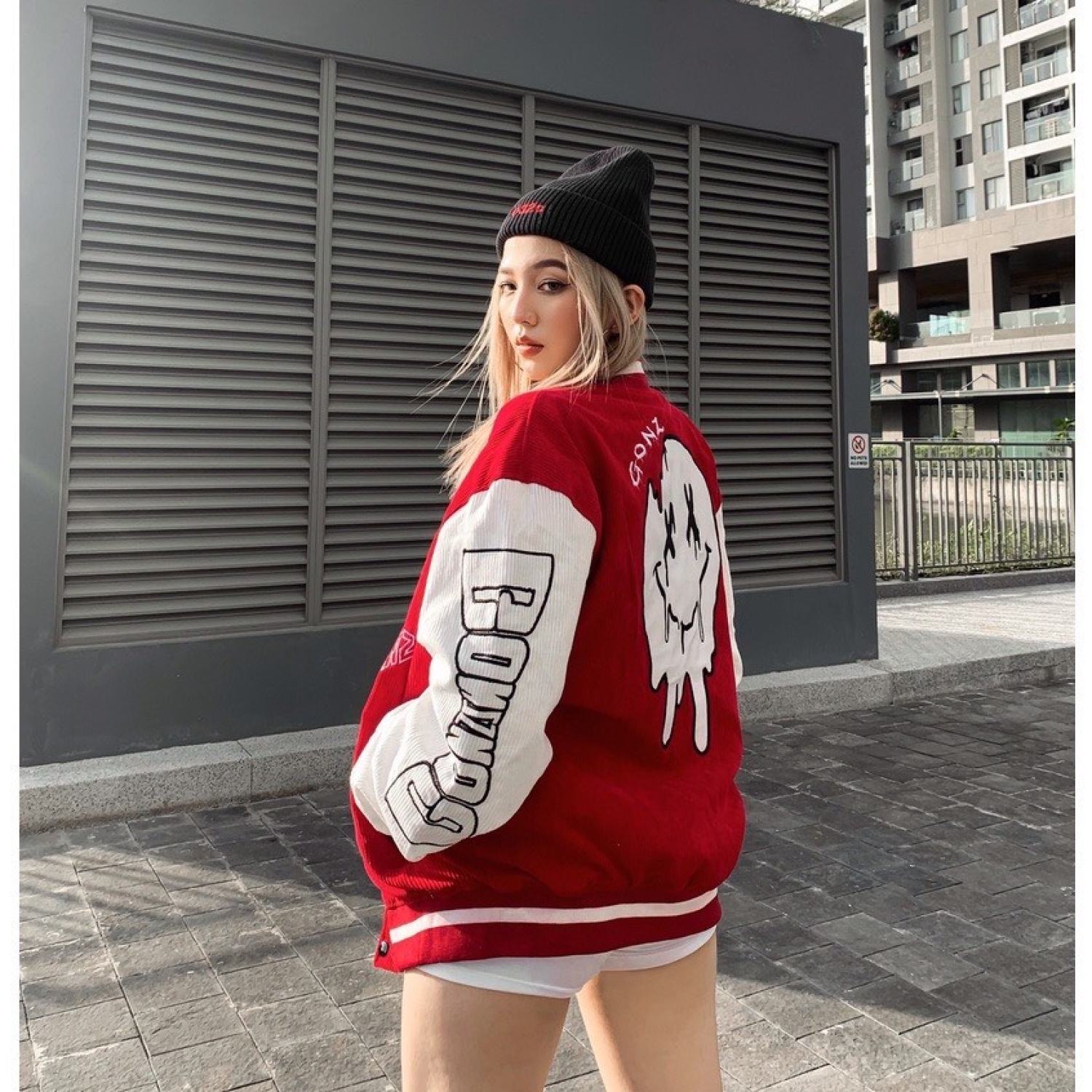 Áo Khoác Bomber Kim Sa Đỏ – Sand Outfit
