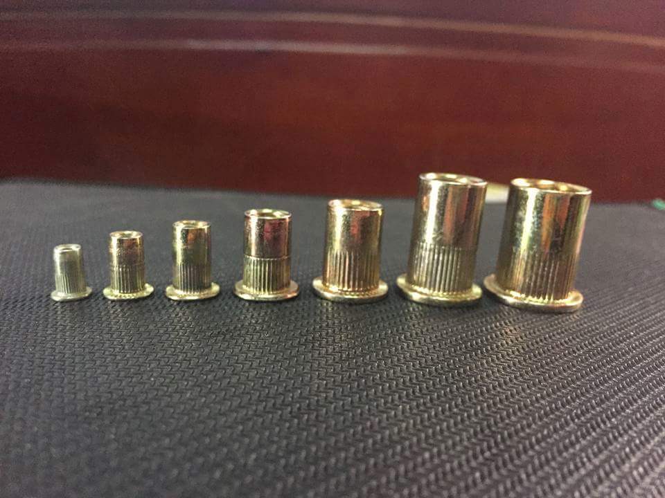 Ốc tán rút m3