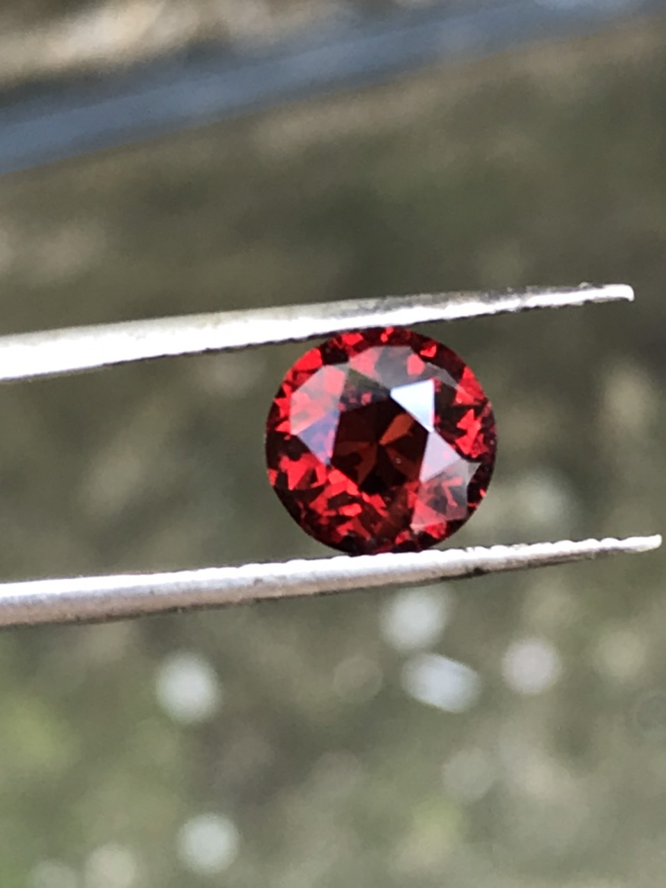 Đá garnet tự nhiên