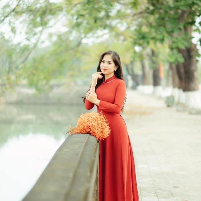 Bộ áo dài trơn màu cam lụa tằm mịn