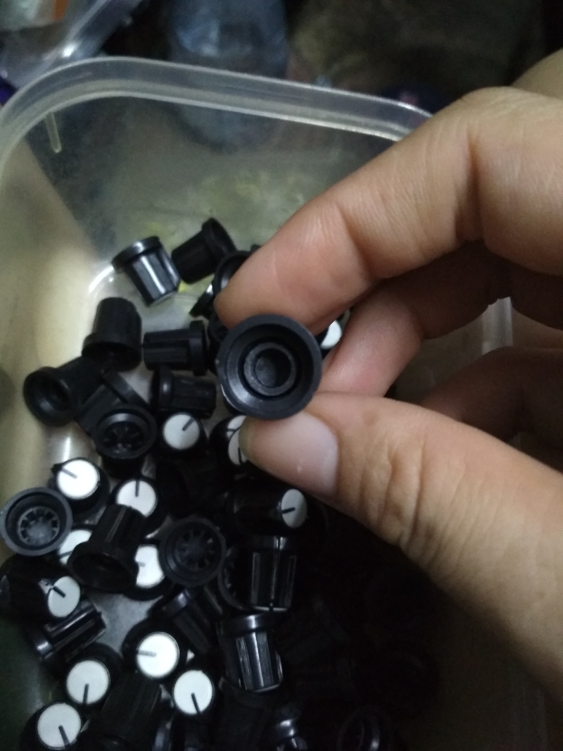 20 Núm chiết áp màu Xanh