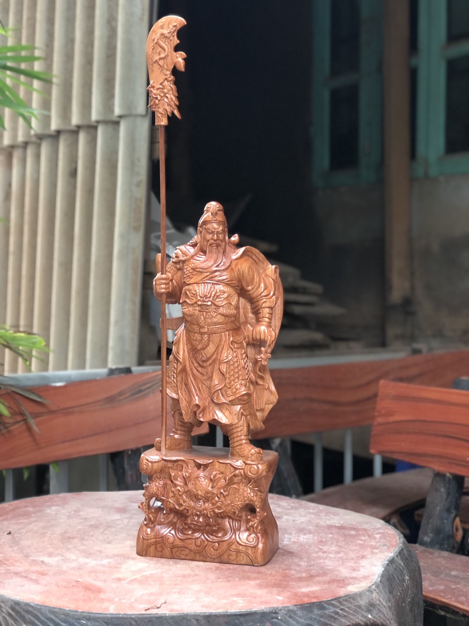 Tượng quan công quan gỗ hương cao 60 cm