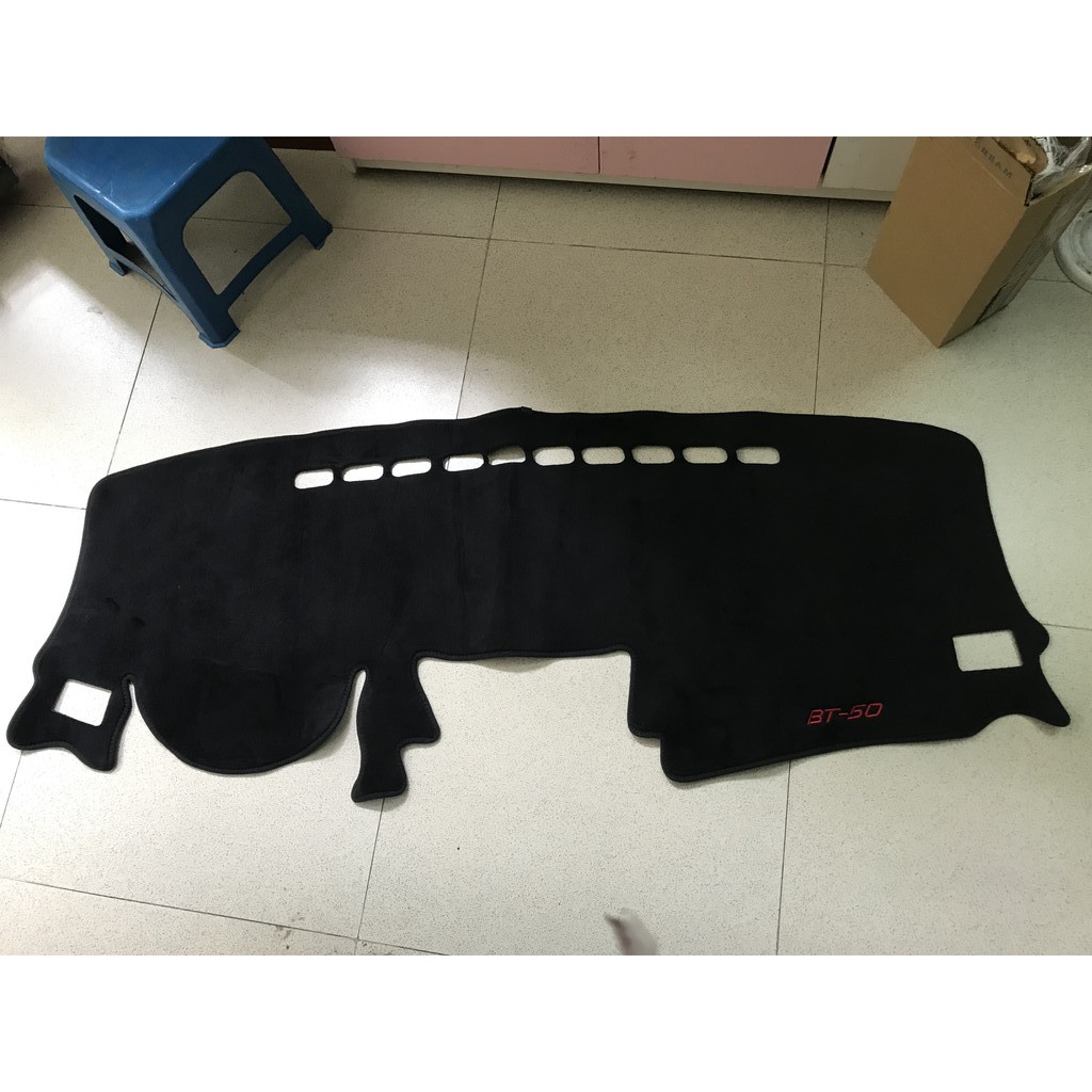 Thảm chóng nắng taplo nhung xe mazda bt50 2015-2021